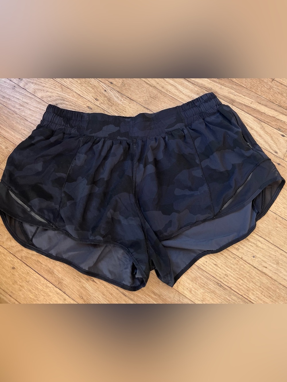 Lululemon Athletic Shorts Trio - black Camo, orange- bundle size 10&12 - Picture 6 of 7